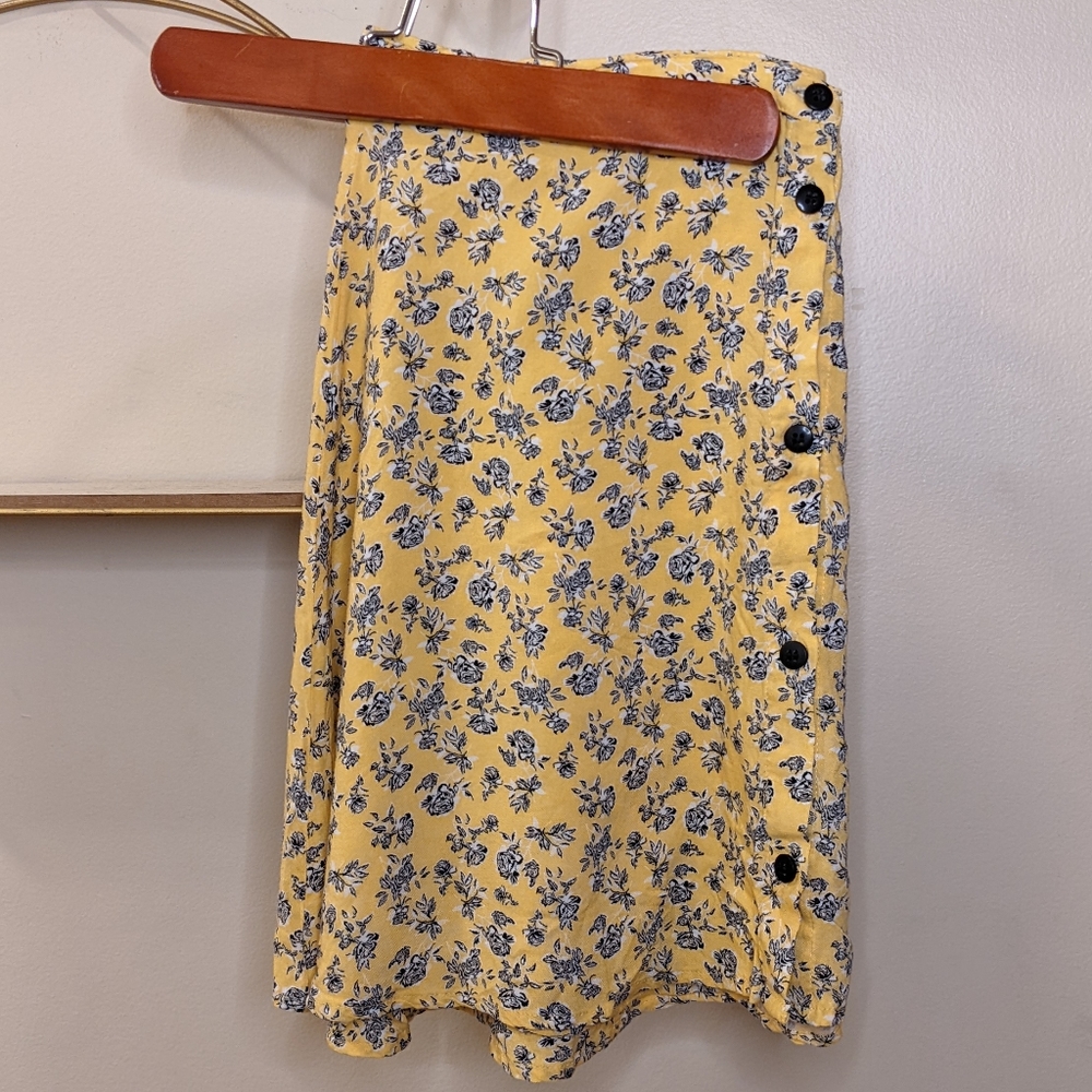 Yellow linen Button-up skirt | 8